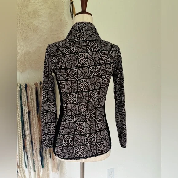 Fatface Rashguard - Picture 2 of 7